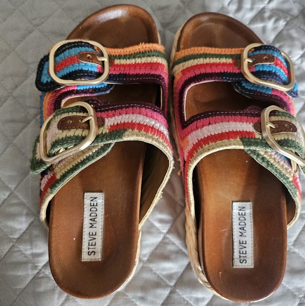 Steve Madden Multicolor Woven Platform Sandals - Picture 3 of 4